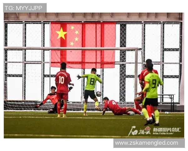 足球巨星纷纷告别绿茵场回顾他们的辉煌瞬间与不舍情怀